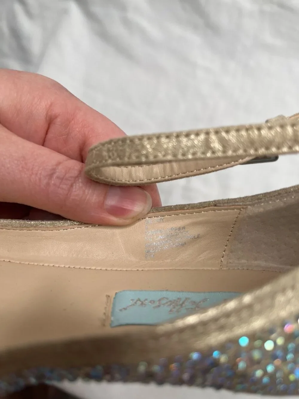 Betsey Johnson Joy Gold Rhinestone Flats Ankle Strap girls Size 5